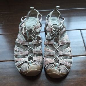 Keen Women's Sandals in Pink and Tan